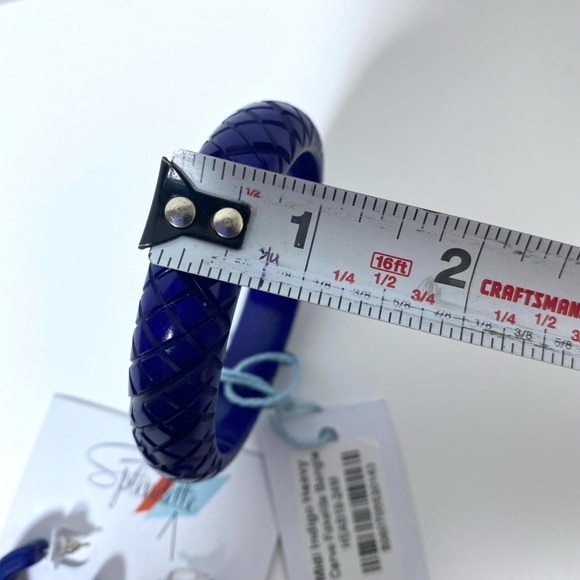 Splendette Set Midi MED Indigo Heavy Carve Fakelite Bangle  & hoop earrings NWT - Picture 8 of 10